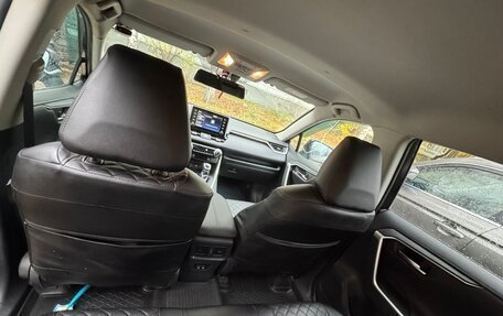 Toyota RAV4, 2020 год, 3 350 000 рублей, 24 фотография