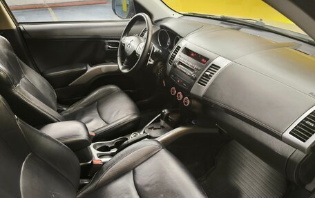 Mitsubishi Outlander III рестайлинг 3, 2011 год, 1 249 000 рублей, 16 фотография