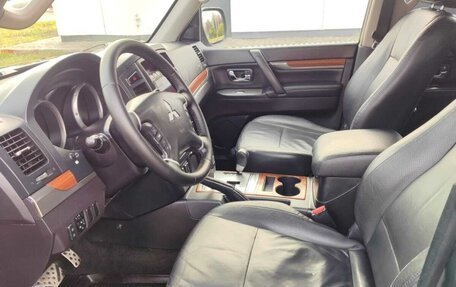 Mitsubishi Pajero IV, 2007 год, 1 150 000 рублей, 10 фотография