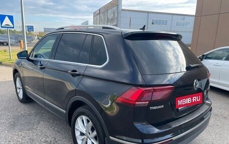 Volkswagen Tiguan II, 2017 год, 2 199 000 рублей, 3 фотография