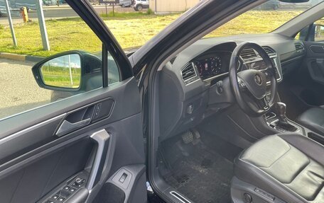 Volkswagen Tiguan II, 2017 год, 2 199 000 рублей, 7 фотография