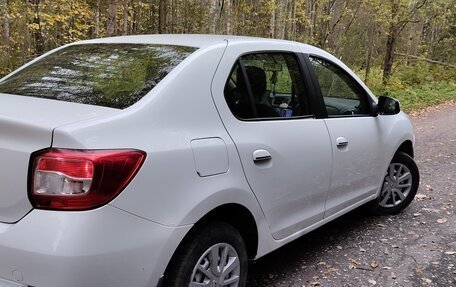 Renault Logan II, 2015 год, 700 000 рублей, 5 фотография