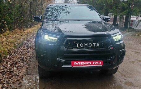 Toyota Hilux VIII, 2022 год, 5 800 000 рублей, 7 фотография