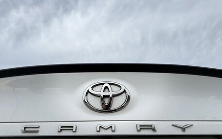 Toyota Camry, 2018 год, 2 410 000 рублей, 9 фотография