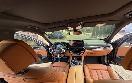 BMW 5 серия, 2021 год, 5 300 000 рублей, 10 фотография