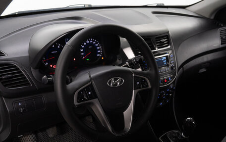 Hyundai Solaris II рестайлинг, 2014 год, 647 059 рублей, 10 фотография