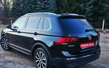 Volkswagen Tiguan II, 2018 год, 2 750 000 рублей, 4 фотография