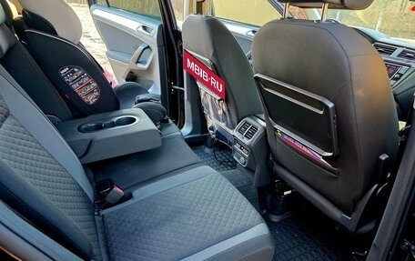 Volkswagen Tiguan II, 2018 год, 2 750 000 рублей, 21 фотография