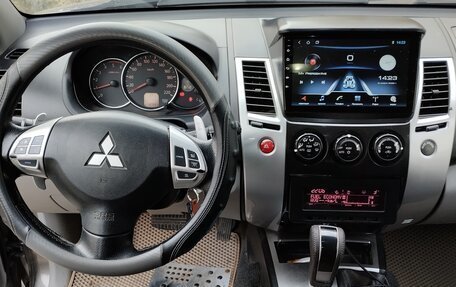 Mitsubishi Pajero Sport II рестайлинг, 2010 год, 1 250 000 рублей, 14 фотография