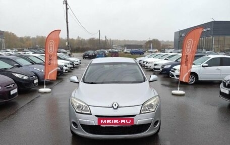 Renault Megane III, 2012 год, 579 000 рублей, 2 фотография