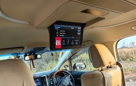 Toyota Alphard III, 2015 год, 3 300 000 рублей, 19 фотография