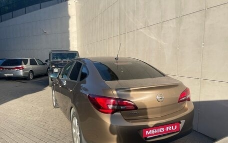 Opel Astra J, 2012 год, 850 000 рублей, 3 фотография