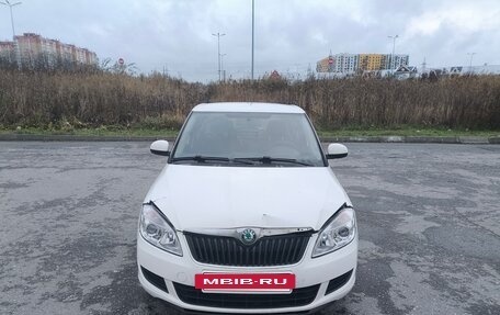 Skoda Fabia II, 2012 год, 350 000 рублей, 4 фотография
