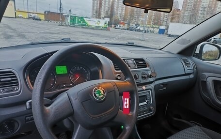Skoda Fabia II, 2012 год, 350 000 рублей, 6 фотография