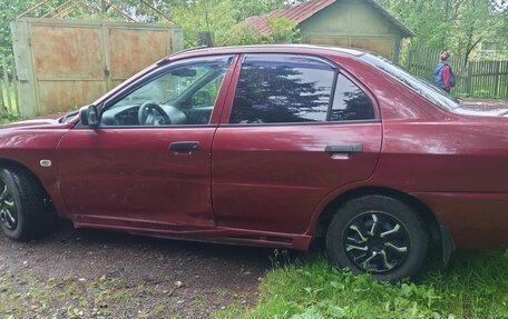 Mitsubishi Lancer VII, 1998 год, 130 000 рублей, 3 фотография