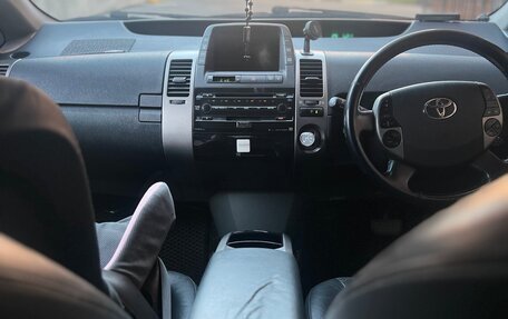 Toyota Prius, 2008 год, 880 000 рублей, 14 фотография