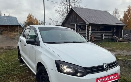 Volkswagen Polo VI (EU Market), 2010 год, 600 000 рублей, 2 фотография