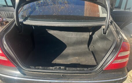 Mercedes-Benz E-Класс, 2005 год, 850 000 рублей, 8 фотография