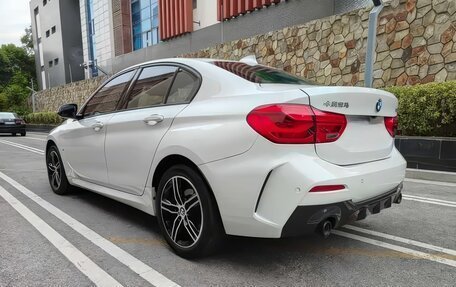 BMW 1 серия, 2022 год, 1 890 000 рублей, 6 фотография