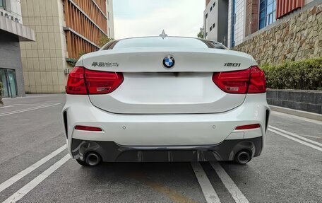 BMW 1 серия, 2022 год, 1 890 000 рублей, 5 фотография