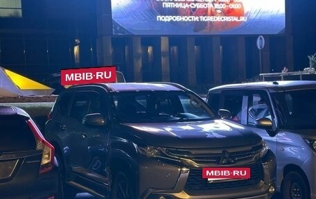 Mitsubishi Pajero Sport III рестайлинг, 2017 год, 2 690 000 рублей, 3 фотография