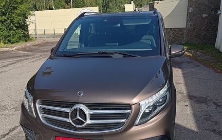 Mercedes-Benz V-Класс, 2018 год, 4 600 000 рублей, 1 фотография