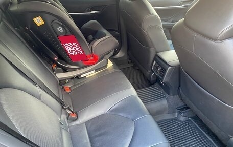 Toyota Camry, 2021 год, 3 600 000 рублей, 4 фотография