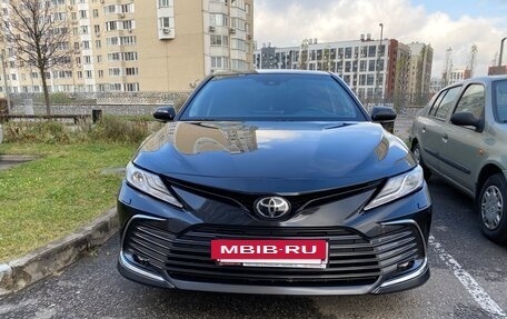 Toyota Camry, 2021 год, 3 600 000 рублей, 6 фотография