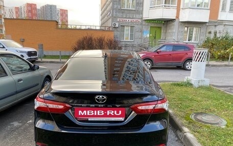 Toyota Camry, 2021 год, 3 600 000 рублей, 9 фотография