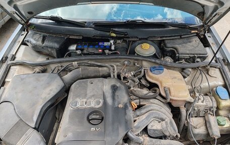 Audi A4, 1998 год, 380 000 рублей, 3 фотография