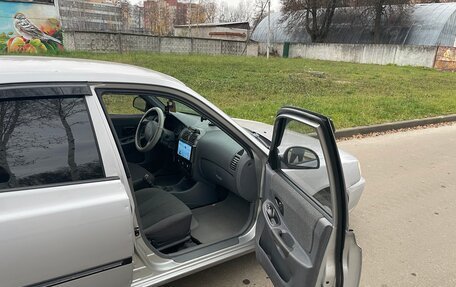 Hyundai Accent II, 2004 год, 290 000 рублей, 6 фотография