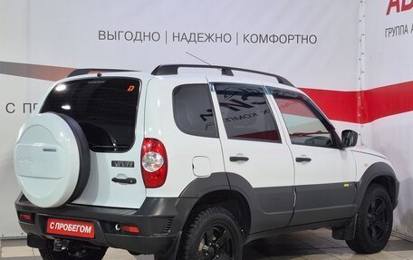 Chevrolet Niva I рестайлинг, 2017 год, 810 000 рублей, 7 фотография