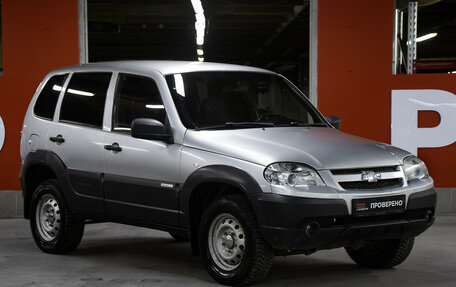 Chevrolet Niva I рестайлинг, 2013 год, 598 000 рублей, 3 фотография