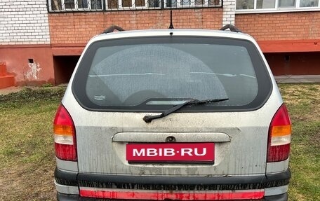 Opel Zafira A рестайлинг, 1999 год, 90 000 рублей, 3 фотография