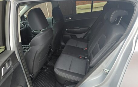 KIA Sportage IV рестайлинг, 2021 год, 2 750 000 рублей, 9 фотография