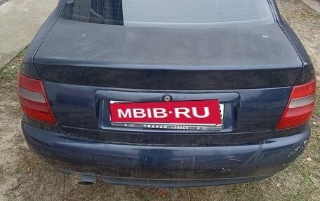 Audi A4, 1998 год, 300 000 рублей, 2 фотография