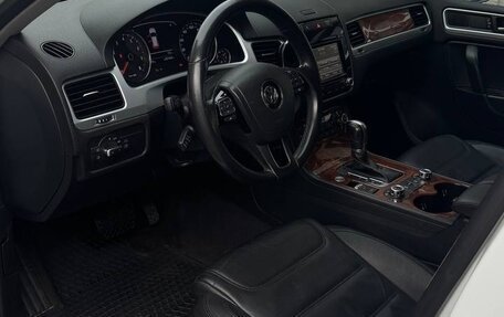Volkswagen Touareg III, 2013 год, 2 350 000 рублей, 11 фотография