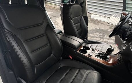 Volkswagen Touareg III, 2013 год, 2 350 000 рублей, 10 фотография