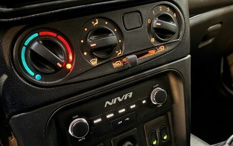 Chevrolet Niva I рестайлинг, 2019 год, 899 000 рублей, 3 фотография