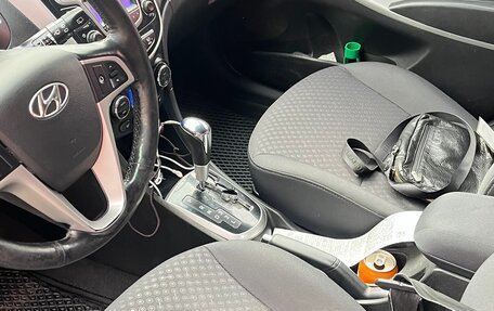 Hyundai Solaris II рестайлинг, 2013 год, 690 000 рублей, 6 фотография