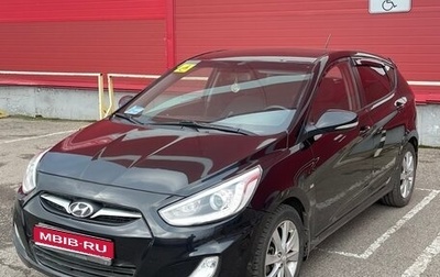 Hyundai Solaris II рестайлинг, 2013 год, 690 000 рублей, 1 фотография