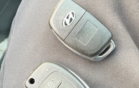 Hyundai Solaris II рестайлинг, 2013 год, 690 000 рублей, 15 фотография