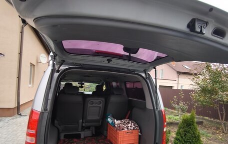 Hyundai Grand Starex Grand Starex I рестайлинг 2, 2017 год, 2 700 000 рублей, 4 фотография