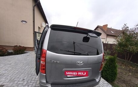 Hyundai Grand Starex Grand Starex I рестайлинг 2, 2017 год, 2 700 000 рублей, 9 фотография