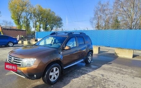 Renault Duster I рестайлинг, 2014 год, 890 000 рублей, 2 фотография