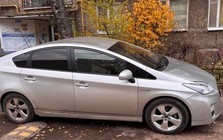 Toyota Prius, 2010 год, 700 000 рублей, 2 фотография