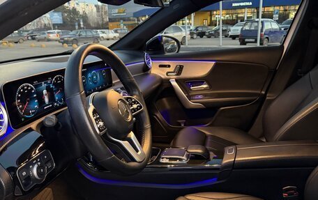 Mercedes-Benz A-Класс, 2019 год, 2 700 000 рублей, 9 фотография