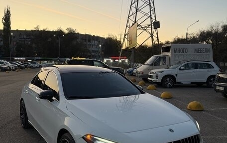 Mercedes-Benz A-Класс, 2019 год, 2 700 000 рублей, 10 фотография