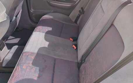 Toyota Avensis III рестайлинг, 1999 год, 330 000 рублей, 10 фотография