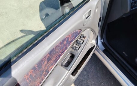 Toyota Avensis III рестайлинг, 1999 год, 330 000 рублей, 8 фотография